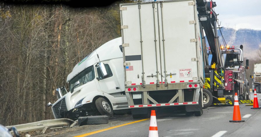 Semi-Truck Accidents Iowa – Contact High & Younes