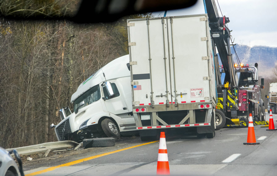 Semi-Truck Accidents Iowa – Contact High & Younes